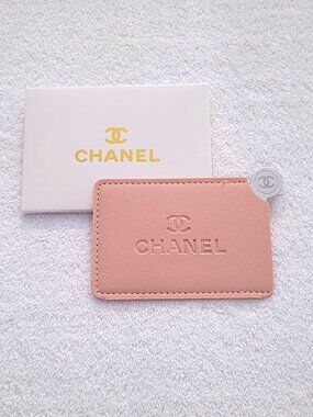 Chanel Mirror / Pink Cardholder